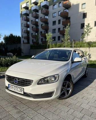 Volvo V60 cena 41000 przebieg: 231000, rok produkcji 2013 z Kraków małe 191